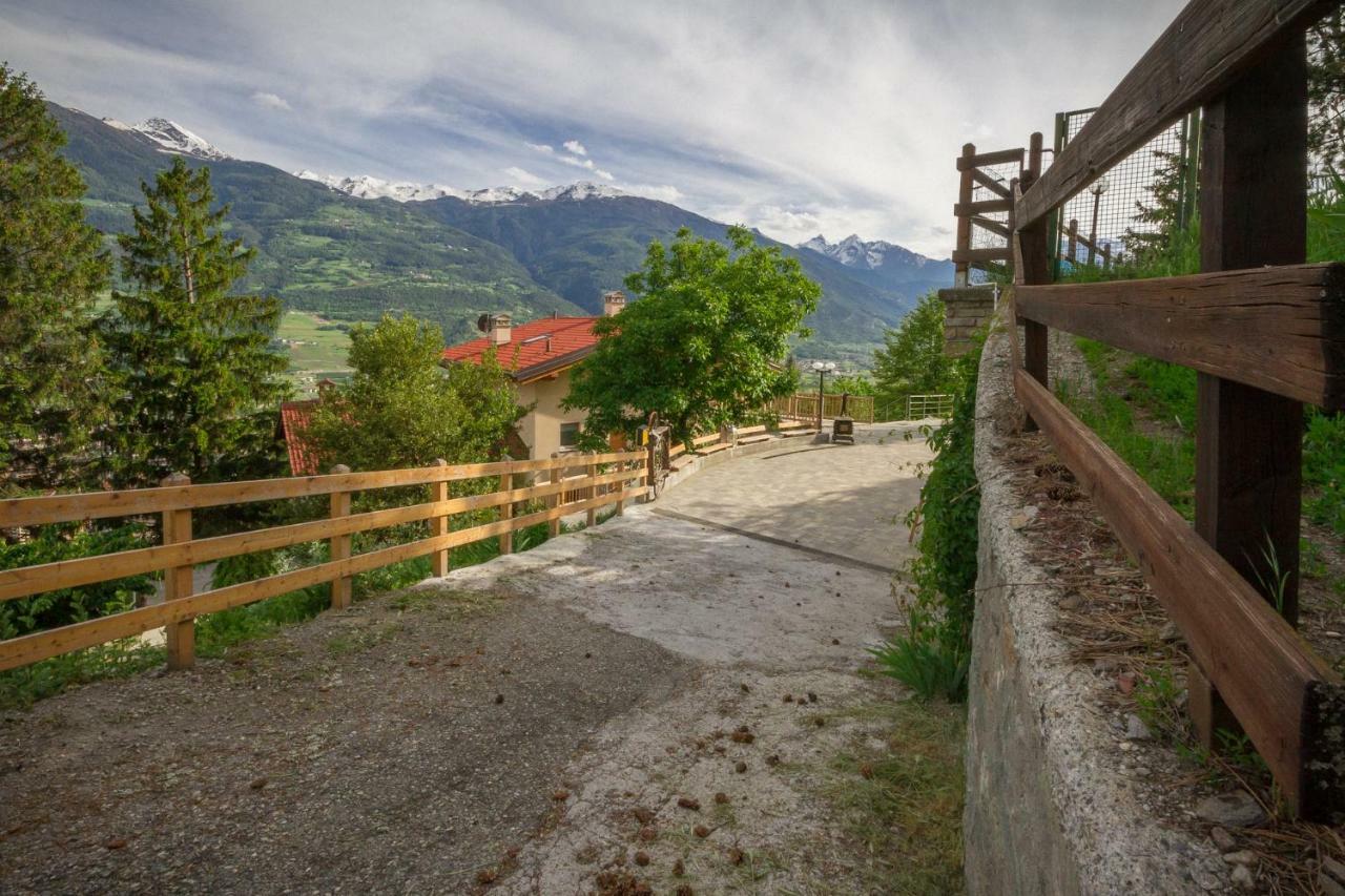 La Casa Di Alfredo E Virginia Apartment Aosta Exterior foto
